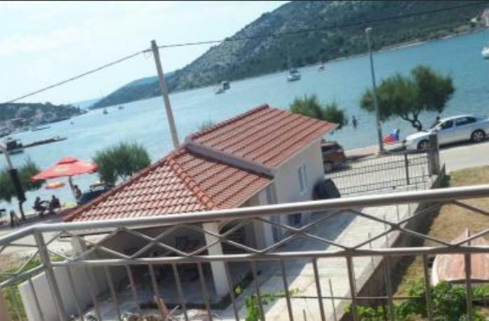 Providenca Διαμέρισμα Vinišće Εξωτερικό φωτογραφία